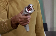 Eminiar Pistol